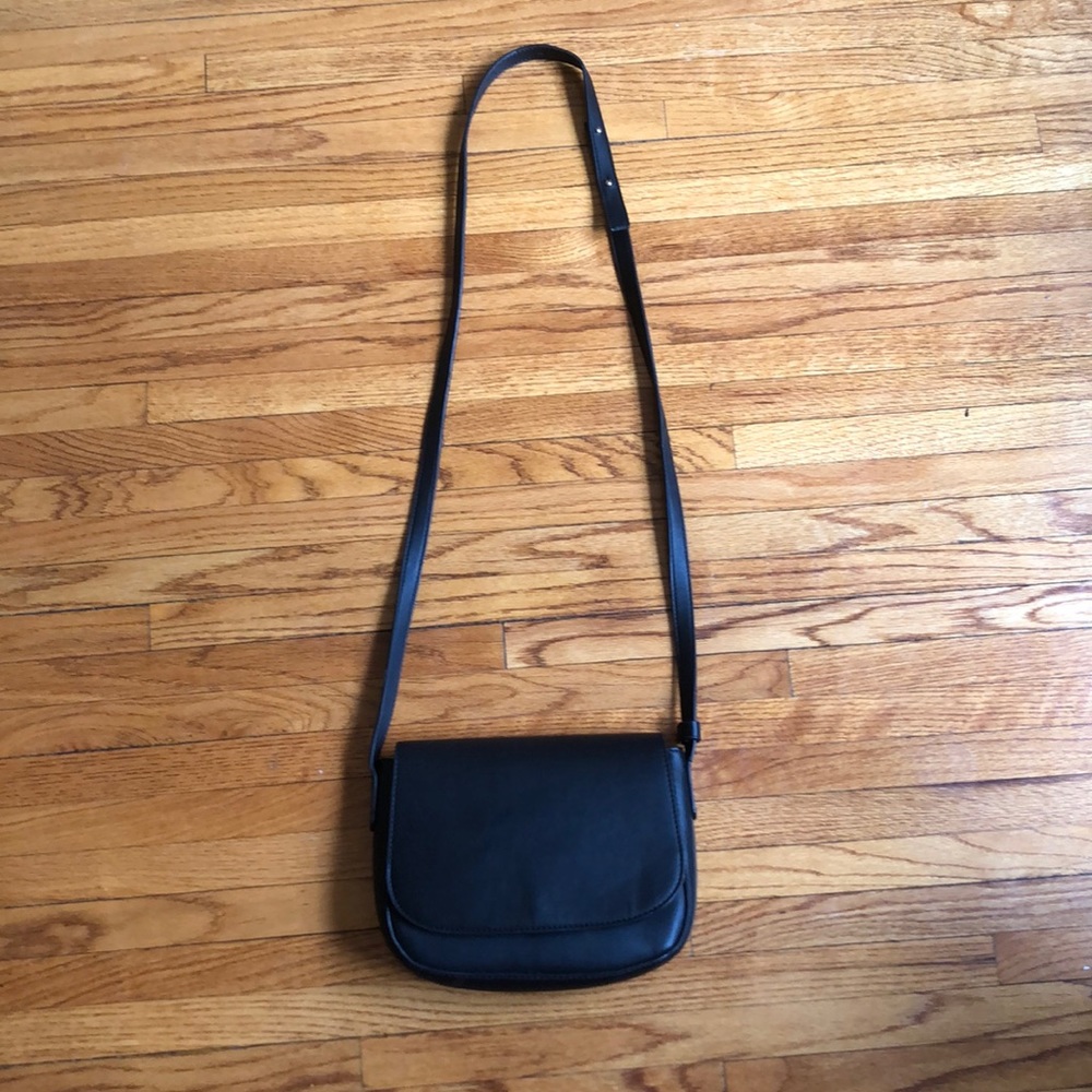⭐️Black Leather Crossbody purse bag
